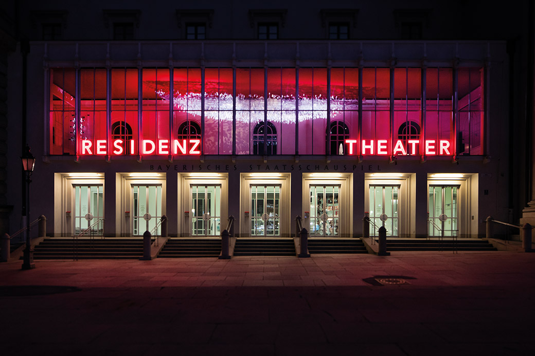 ingo maurer lichtinstalation / Simon Koy