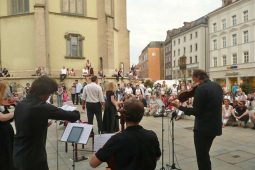 Musik auf Rädern, 0624InternationaleStiftung