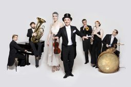 Casanova Society Orchestra, 0125KleinesTheaterHaar