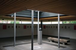 Tony Cragg Ausstellung im Olaf Gulbransson Museum Tegernsee, Tony Cragg Tegernsee, Olaf Gulbransson Museum, 0525OlafGulbranssonMuseum