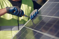 Photovoltaik Stromkosten senken, B_01_26_P_solar-panel-7518786_1920_1040x693