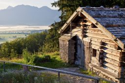 ZeitRäume Freilichtmuseum Glentleiten, Blick vom Brunnerkaser auf Kloster Schlehdorf, Benediktenwand etc., Blick vom Brunnerkaser auf Kloster Schlehdorf, Benediktenwand etc.