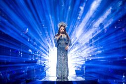 Sarah Brightman München, Sarah Brightman bei A Winter Symphony in München, Sarah Brightman performs on stage featuring music from her Christmas album, A Winter Symphony, at the Borgata Event Center on Friday, Nov. 28, 2025 in Atlantic City, N.J. (Charles Sykes/Sarah Brightman), Sarah Brightman: A Winter Symphony